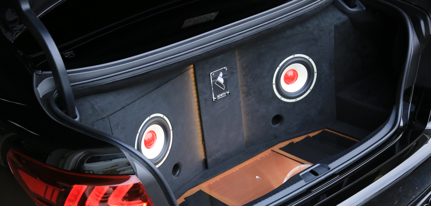 カーオーディオ